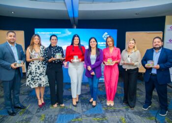 Delegación dominicana comparte experiencias sobre turismo sostenible. /Foto: Inguat