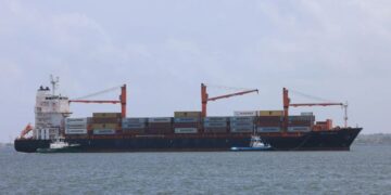 Aumentan las exportaciones del comercio de prendas de vestir y café