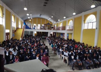 Desarrollan feria para prevención de embarazos en adolescentes