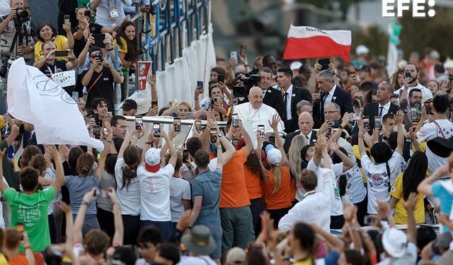Jóvenes en la Jornada Mundial de la Juventud, devoción y diversión