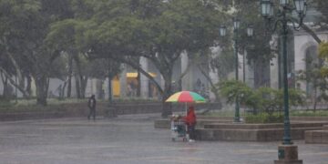 Insivumeh prevé nublados con posibles lluvias para hoy