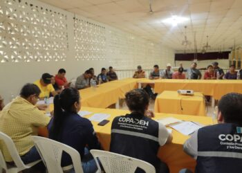 Dan seguimiento a mesa técnica del cierre de vertedero en Santa María Cahabón, Alta Verapaz
