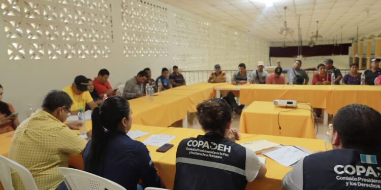 Dan seguimiento a mesa técnica del cierre de vertedero en Santa María Cahabón, Alta Verapaz