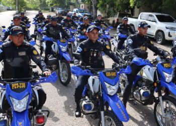 Izabal, Zacapa, Quetzaltenango y Petén reciben motocicletas para fortalecer la seguridad