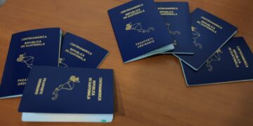 Existen Centros de Emisión de Pasaportes en Guatemala y en consulados en el extranjero. / Foto: Gilber García.