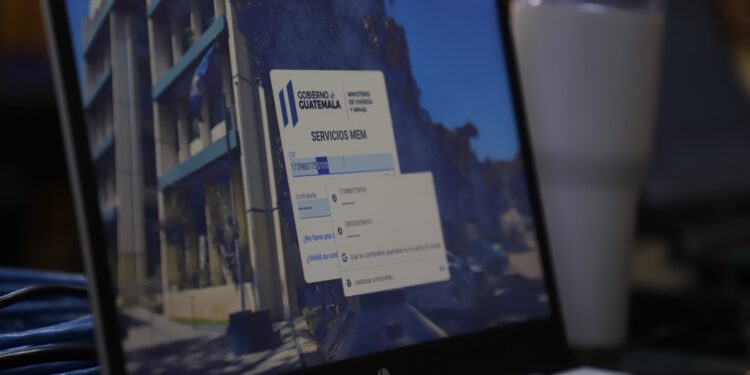 Presentan plataforma para agilizar trámites de energía. /Foto: MEM
