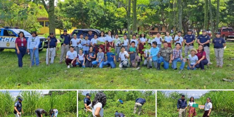Disetur junto a estudiantes desarrollan reforestación en Retalhuleu