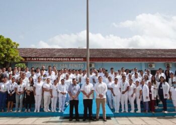 Más de 100 salubristas pasan a renglón permanente en Petén