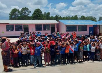 Realizan simulacro de sismo en establecimientos educativos de Totonicapán