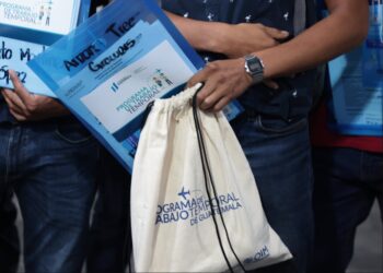 Existen mecanismos para denunciar las estafas por visas temporales de trabajo. / Foto: Mintrab.