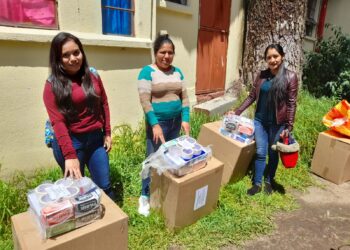 Entregan materiales educativos y valija didáctica a docentes de San Marcos