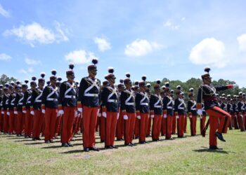 conmemoran 150 Aniversario Escuela Politécnica