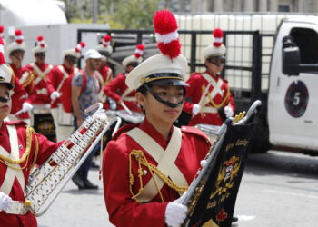 Más de 130 bandas participarán en el desfile cívico escolar 2023
