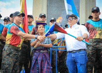 Encienden el fuego de la independencia, libertad y soberanía