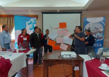 Capacitan a profesionales que ejercen funciones de supervisión educativa en Totonicapán