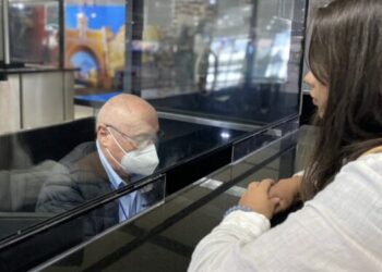 Atención migratoria a extranjeros que ingresan al país.