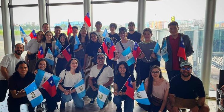 Segeplan: Becarios guatemaltecos viajan a la República de China (Taiwán)