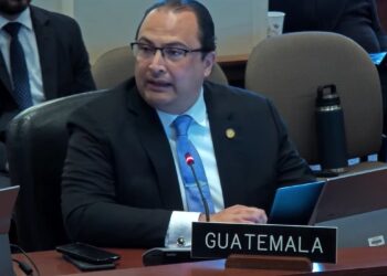 Canciller de Guatemala, Mario Búcaro.