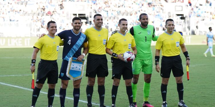 Guatemala y Honduras protagonizan un frío empate