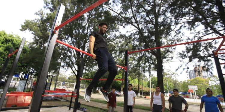 Conoce la nueva área de calistenia en Campo de Marte