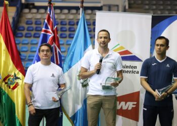 Kevin Cordón recibe reconocimiento a su gran trayectoria