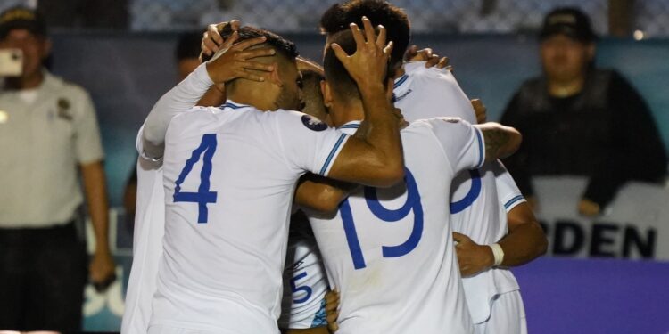 Guatemala consigue un empate con sabor a victoria ante Panamá