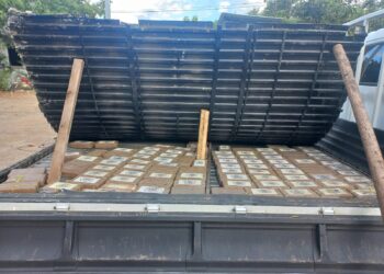 PNC localiza camión con 100 paquetes de cocaína en Huehuetenango