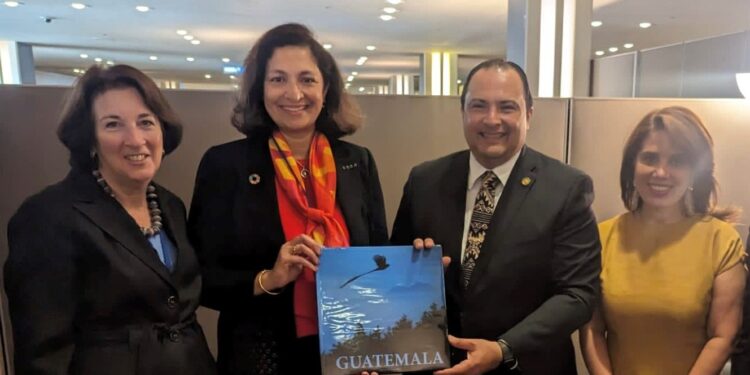 Guatemala y Estados Unidos cooperan en varios puntos. / Foto: Subsecretaria Uzra Zeya.