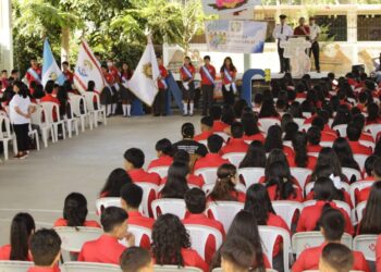 PNC continúa impartiendo programas de prevención a estudiantes