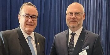 Presidente Giammattei diálogo con Alar Karis mandatario de Estonia