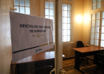 Ministerios de Gobierno instalan oficinas de transición