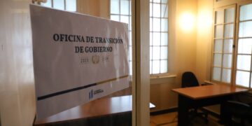 Ministerios de Gobierno instalan oficinas de transición