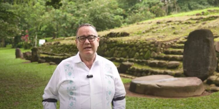 Presidente Alejandro Giammattei en Tak’alik Ab’aj,