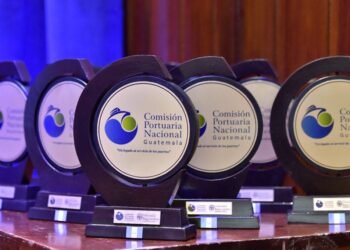 Hacen llamado a preservar el ambiente marino