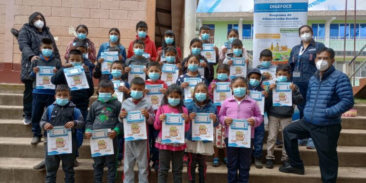 Más de mil 200 estudiantes marquenses finalizan proceso de peso y talla