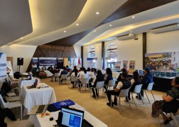 Expo Becas Tour 2023: Acercan oferta educativa a población de Totonicapán