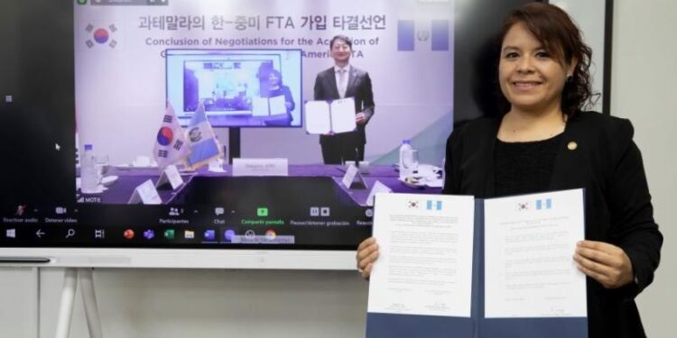 Guatemala se adhiere al TLC entre la República de Corea y Centroamérica