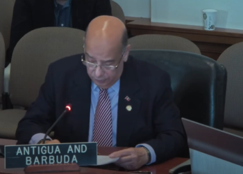 Representante permanente de Antigua y Barbuda ante la Organización de los Estados Americanos (OEA), Ronald Sanders. / Foto: OEA