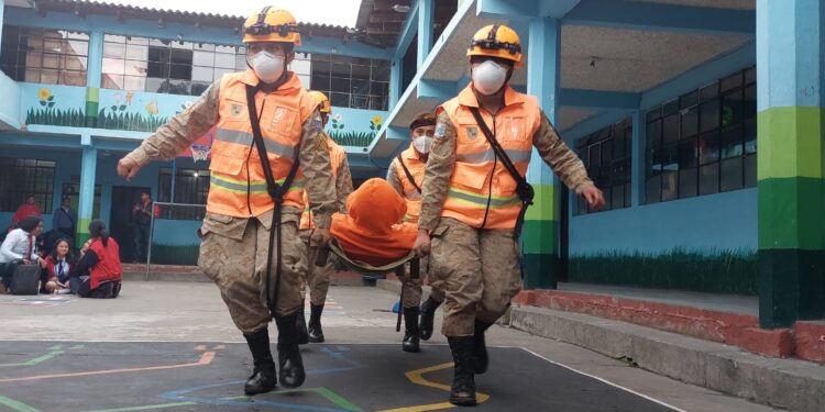 En Sololá realizan simulacro de evacuación por sismo