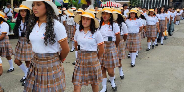 Se desarrolla el tercer día de actividades cívicas en Jalapa