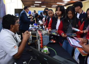 Por segundo día, Quetzaltenango desarrolla Expo Becas Tour 2023