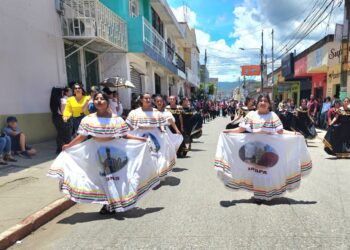 Jalapa inicia feria titular con un mensaje de unidad y trabajo
