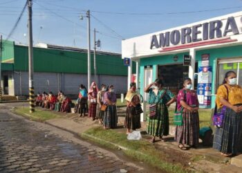 Bono Social llega a más de 76 mil familias. /Foto: DCA