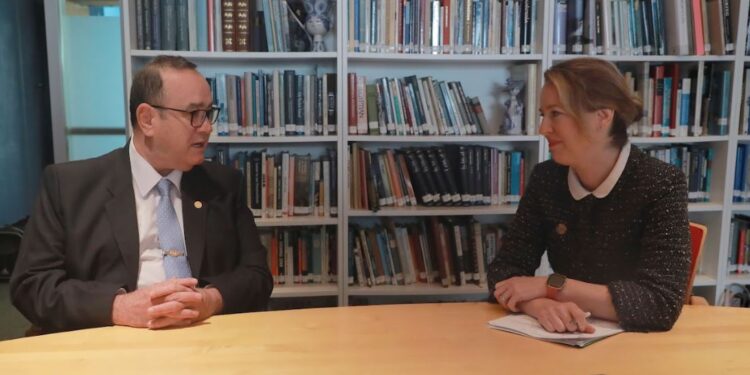 Presidente de la República sostiene reunión bilateral con la directora general de la OIM