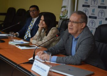 Dan seguimiento a nuevo proceso de financiación sostenible en Salud