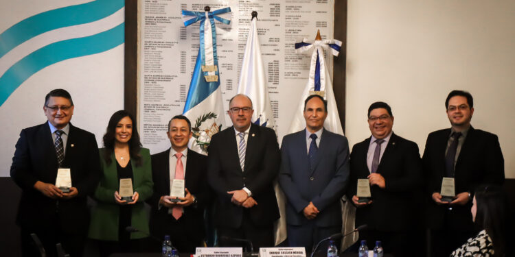 Entidades de Gobierno son reconocidas por simplificación de trámites