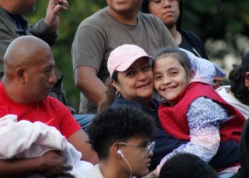 Participación en el desfile cívico incentivó la convivencia familiar. / Foto: Josue Acevedo.