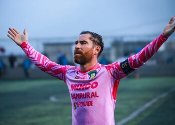 Mixco da la sorpresa y derrota a Comunicaciones en el Santo Domingo