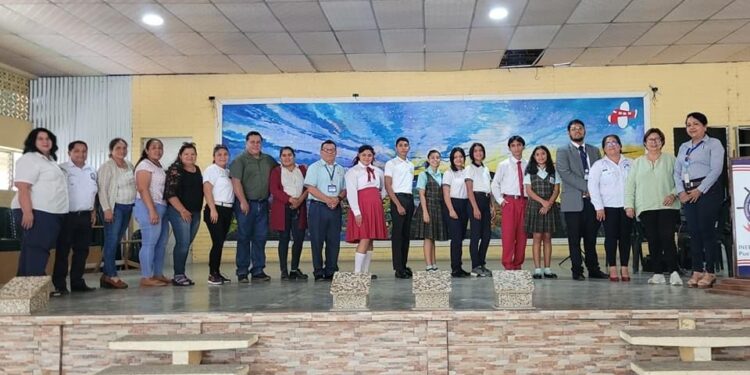 Programa Educativo Juez por un Día se desarrolló en Puerto Barrios, Izabal