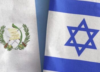 Banderas de Guatemala e Israel. /Foto: Archivo